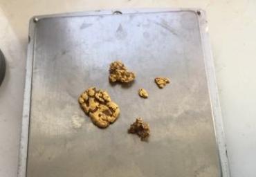 25593962_1974087342860015_3139673346286922924_n